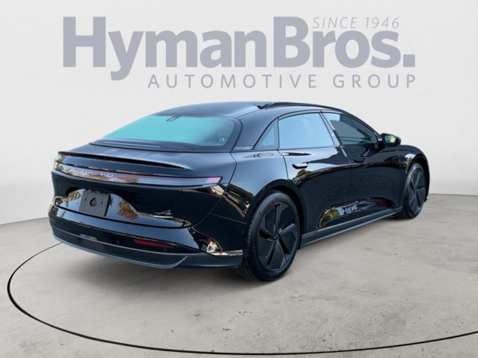 Used 2024 Lucid Air Touring AWD/4WD image 3