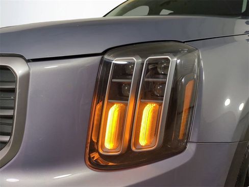 Used 2024 Kia Telluride SX w/ Towing Package image 10