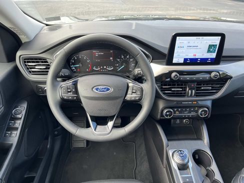 Used 2021 Ford Escape SEL image 13