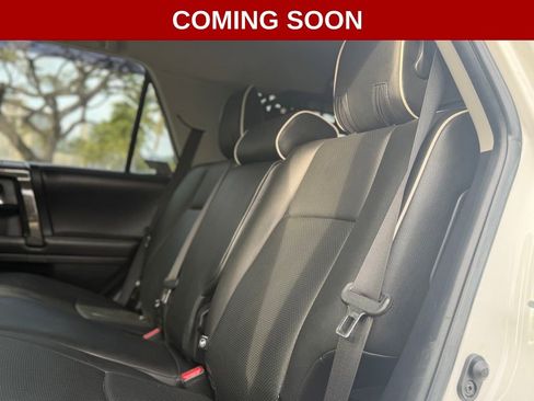 Used 2016 Toyota 4Runner SR5 image 22