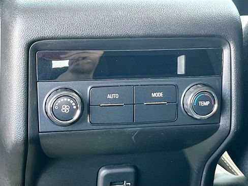 Used 2019 GMC Acadia SLE w/ LPO, Floor Liner Package FWD image 27