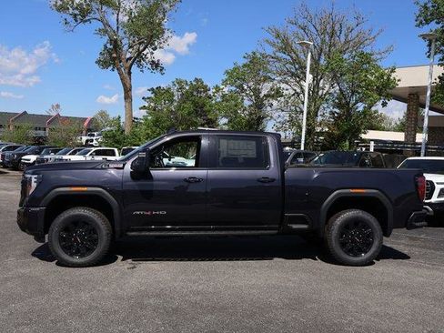 New 2026 GMC Sierra 2500 AT4 w/ AT4 Premium Plus Package AWD/4WD image 4