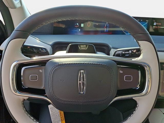 New 2026 Lincoln Navigator L Reserve AWD/4WD image 16