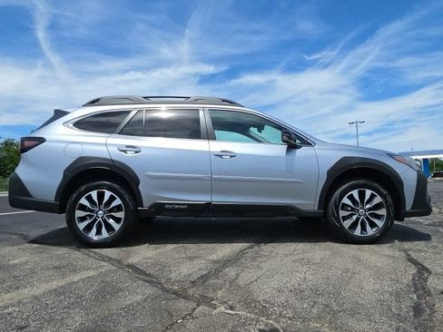 Certified 2024 Subaru Outback Limited AWD/4WD image 11