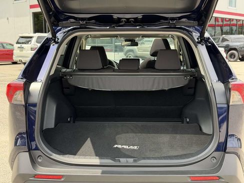 Certified 2025 Toyota RAV4 XLE AWD/4WD image 14