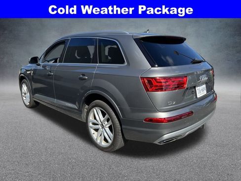 Used 2017 Audi Q7 3.0T Prestige w/ Prestige Package image 4
