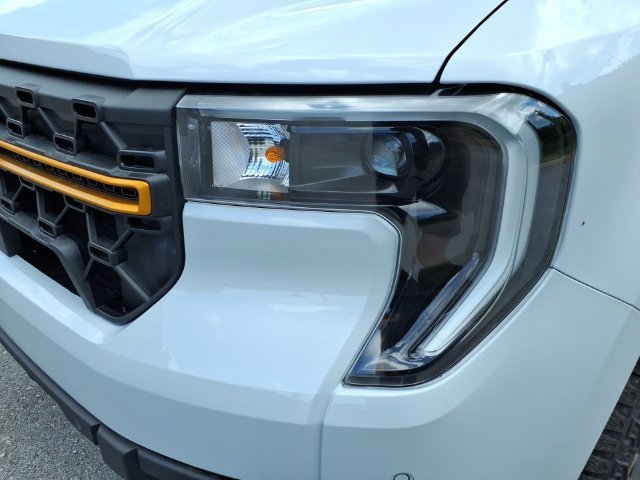 New 2026 Ford Maverick Tremor AWD/4WD image 17