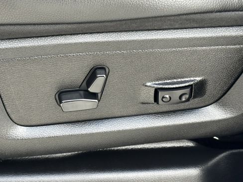 Used 2025 RAM 2500 Laramie image 29