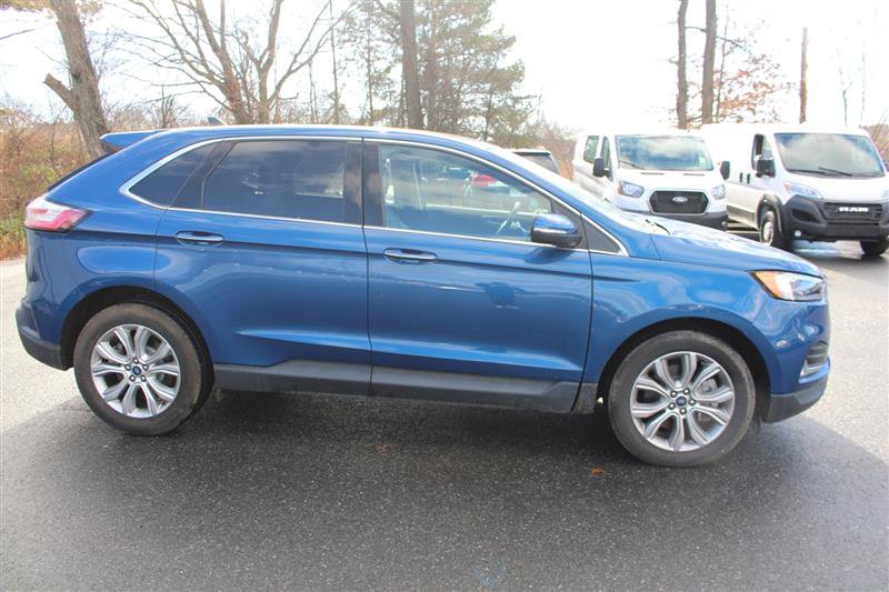Used 2022 Ford Edge Titanium w/ Equipment Group 301A AWD/4WD image 9