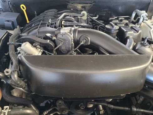 Used 2019 Jeep Grand Cherokee Altitude RWD image 30