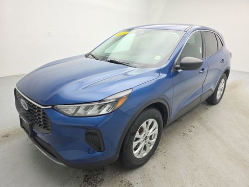 Used 2023 Ford Escape Active image 5