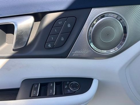 New 2026 Buick Enclave Avenir image 24