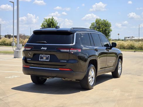 Used 2025 Jeep Grand Cherokee L Laredo RWD image 8