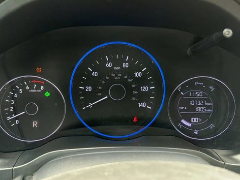 Used 2022 Honda HR-V LX image 16