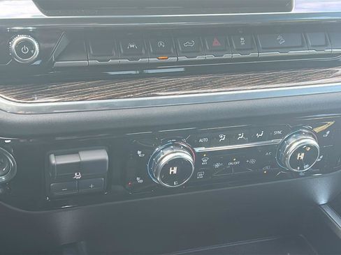 New 2025 GMC Sierra 1500 Elevation w/ Preferred Package image 24