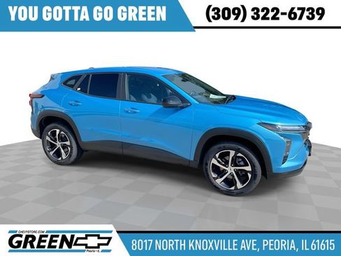 Used 2025 Chevrolet Trax RS w/ Driver Confidence Package FWD image 1