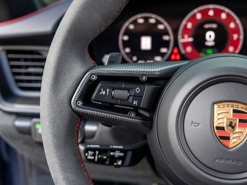 Certified 2025 Porsche 911 Carrera GTS image 33