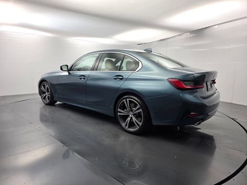Used 2021 BMW 330i Sedan w/ Driving Assistance Package RWD image 4