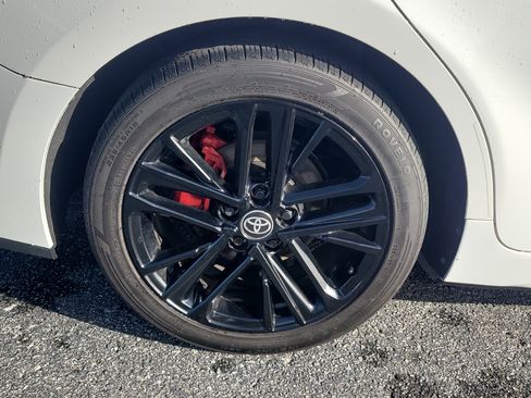Used 2025 Toyota Camry SE FWD image 10