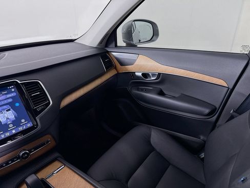 Used 2024 Volvo XC90 B6 Plus w/ Protection Package AWD/4WD image 25