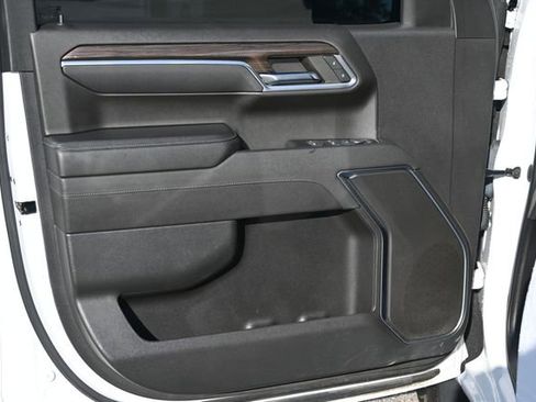 Used 2023 Chevrolet Silverado 1500 RST image 10