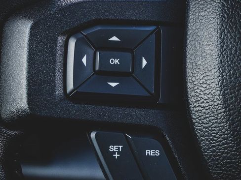 Used 2017 Ford F150 XLT w/ Equipment Group 302A Luxury image 12