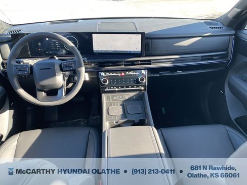 Used 2025 Hyundai Santa Fe Calligraphy AWD/4WD image 3