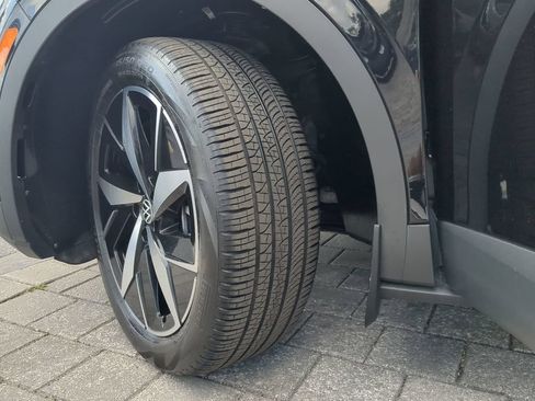 Certified 2023 Volkswagen ID.4 Pro S AWD/4WD image 37