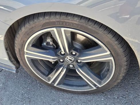 Used 2023 Honda Accord Sport image 8