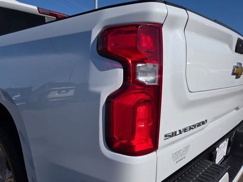 New 2026 Chevrolet Silverado 1500 High Country image 12