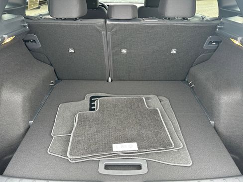 Used 2026 Nissan Kicks SV image 18