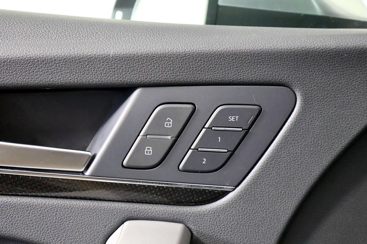 Used 2022 Audi SQ5 Premium Plus w/ Premium Plus Package AWD/4WD image 51
