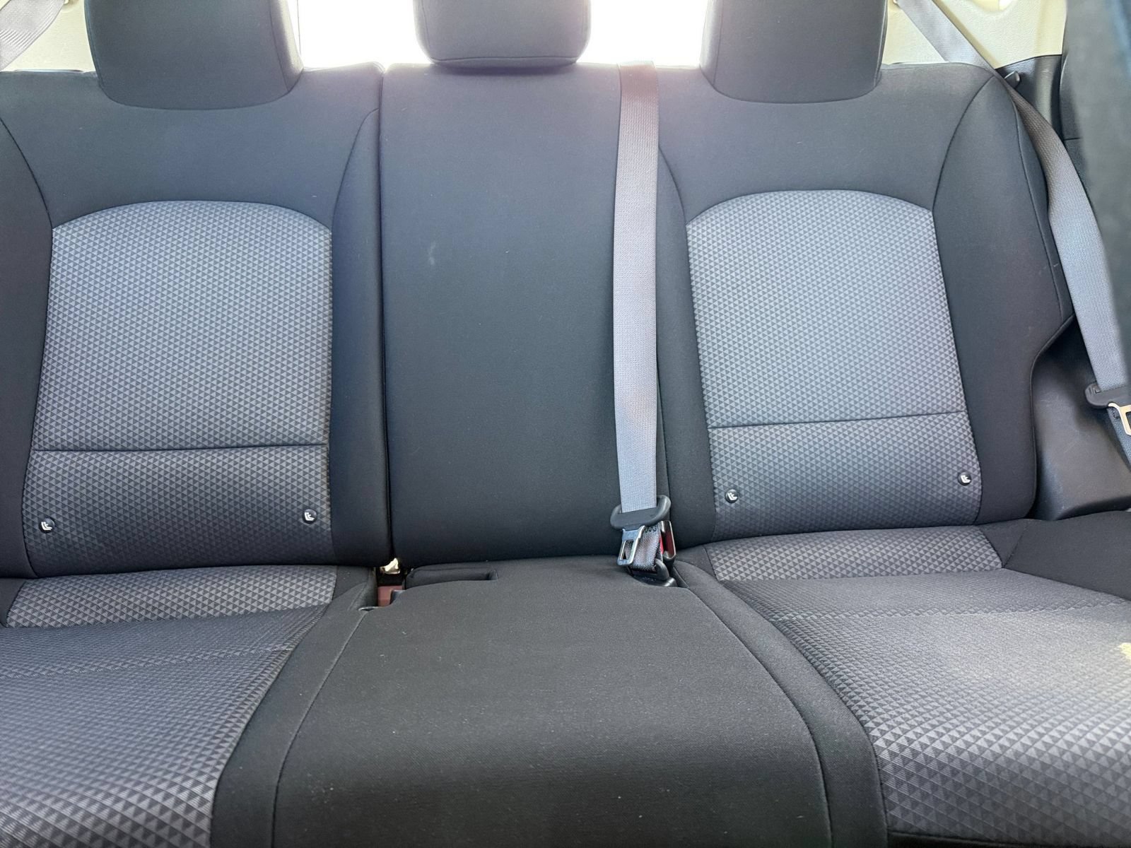 Used 2025 Kia Soul LX w/ LX Technology Package FWD image 35