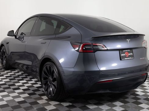 Used 2023 Tesla Model Y Long Range AWD/4WD image 5
