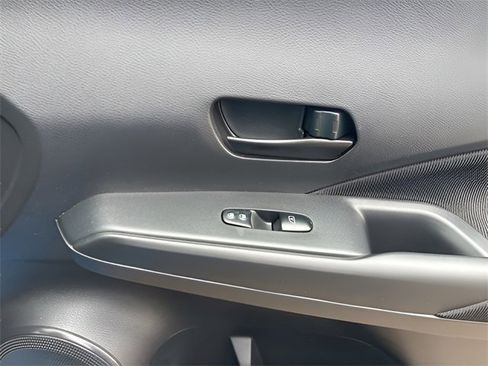 Used 2025 Nissan Kicks Play S image 15