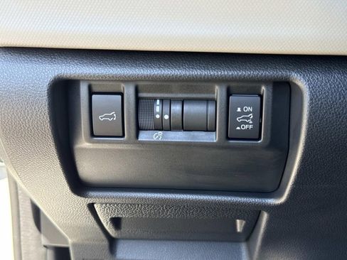 Certified 2025 Subaru Forester Limited w/ Popular Package #2 image 44