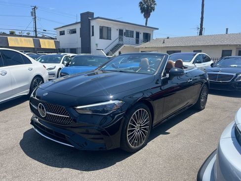 Used 2024 Mercedes-Benz CLE 450 4MATIC Cabriolet w/ Driver Assistance Package image 11