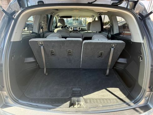 Used 2017 Honda Pilot EX image 32