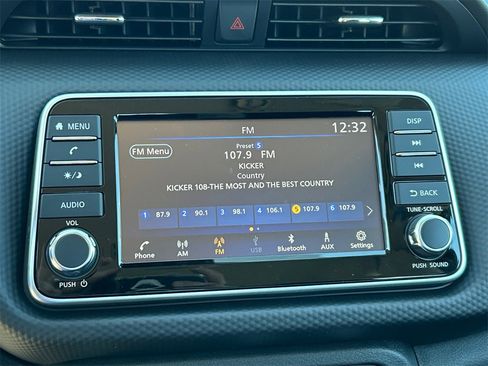 New 2025 Nissan Kicks Play S image 13