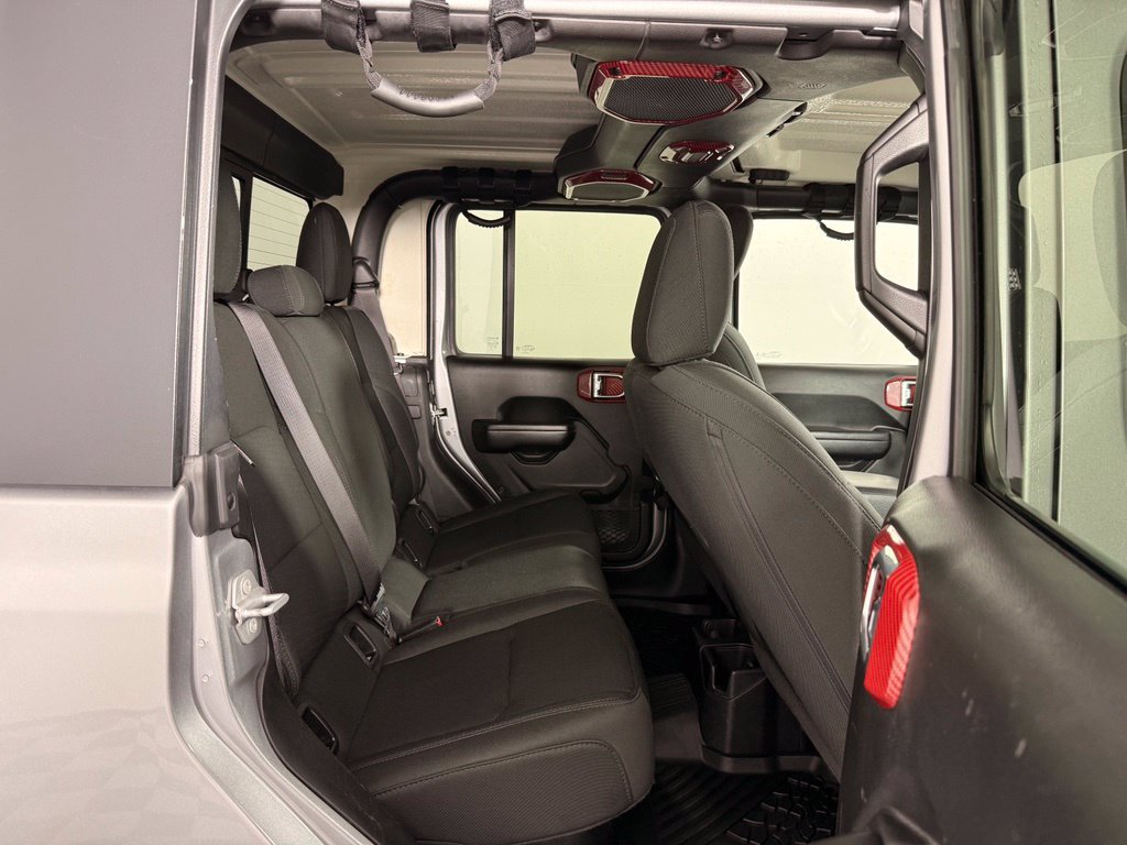 Used 2021 Jeep Gladiator Sport AWD/4WD image 19