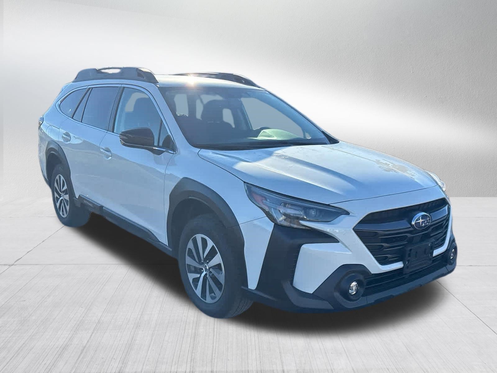 Used 2024 Subaru Outback Premium AWD/4WD image 6