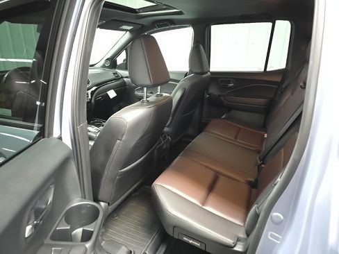 Used 2022 Honda Ridgeline Black Edition image 34