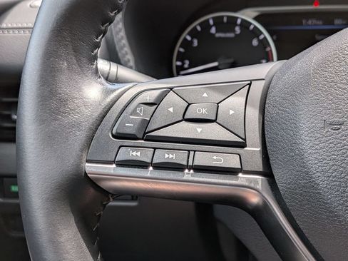 Certified 2023 Nissan Sentra SV w/ Trunk Package FWD image 16