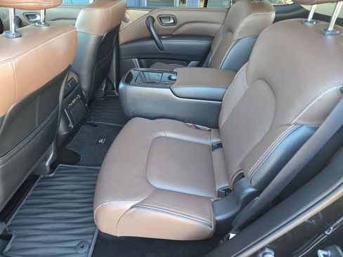 Used 2024 INFINITI QX80 Premium Select w/ Cargo Package image 18