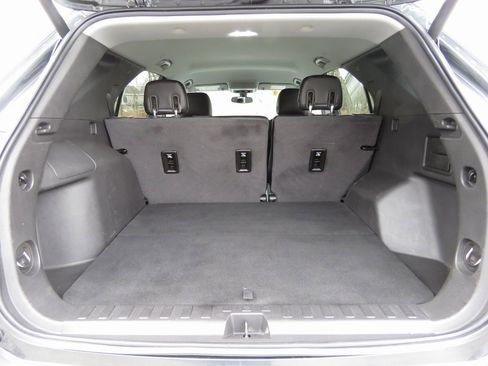 Used 2019 Chevrolet Equinox LT image 17