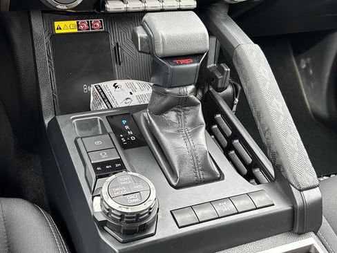 Certified 2025 Toyota Tacoma TRD Off-Road w/ TRD Off Road Upgrade Package AWD/4WD image 22