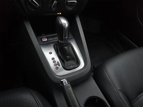 Used 2014 Volkswagen Jetta SE image 23