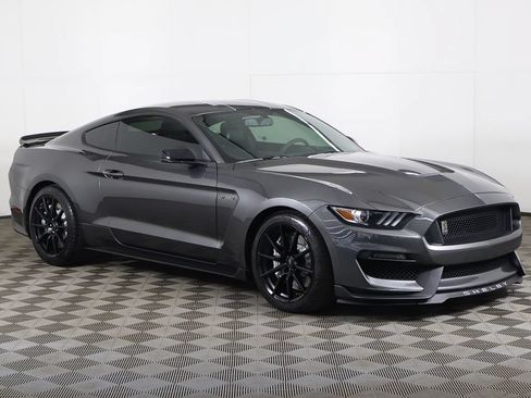 Used 2017 Ford Mustang Shelby GT350 RWD image 52