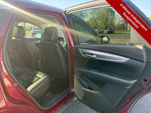 Used 2017 Cadillac XT5 Luxury FWD image 36