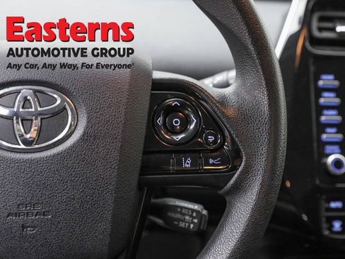 Used 2022 Toyota Prius LE image 16